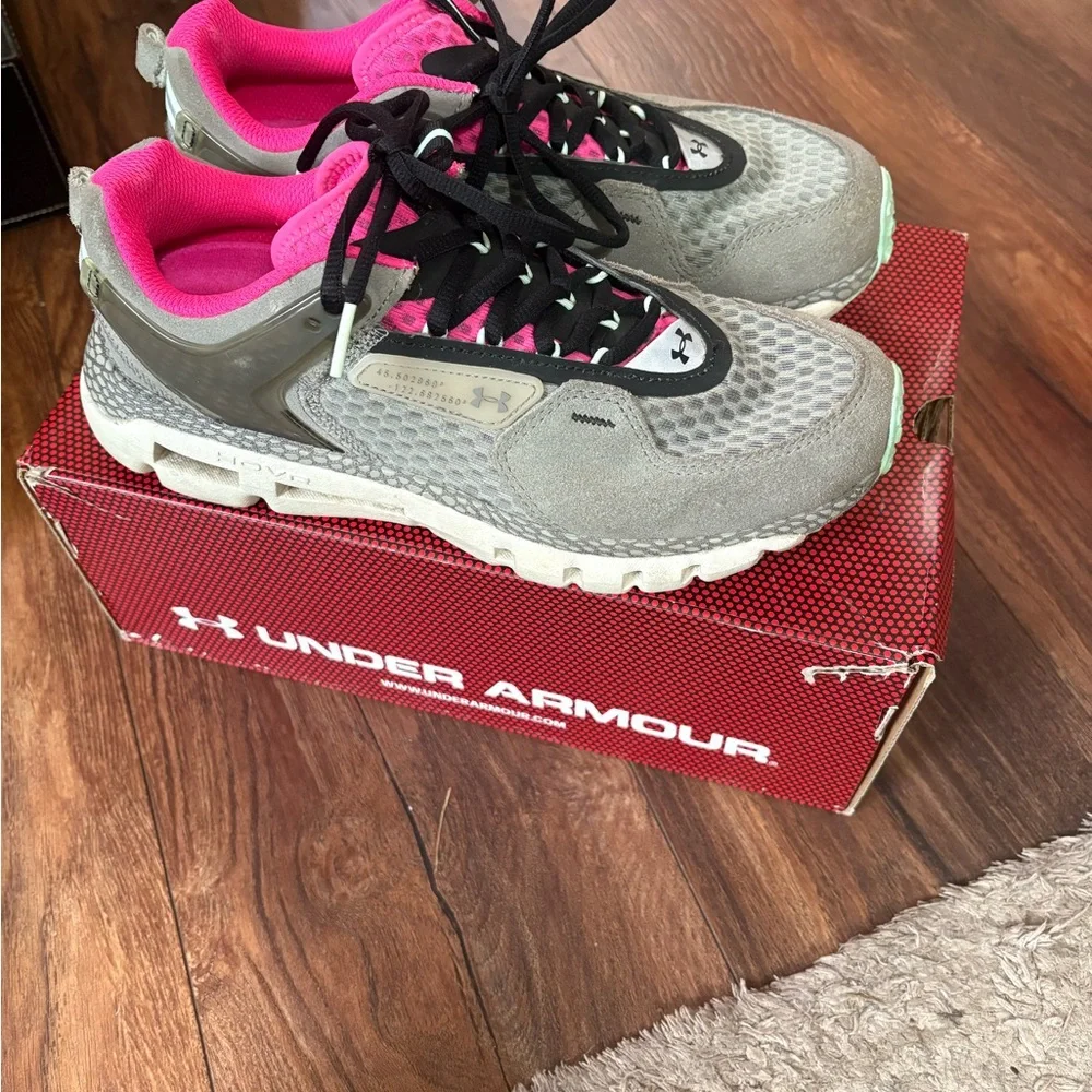 Under Armour HOVR Summit size 9 - Picture 4 of 5